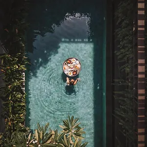 https://the-kemilau-hotel-villa-canggu.hotelsseminyak.net